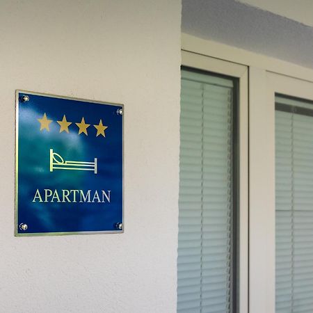 Maras Premium Apartments Poreč Buitenkant foto