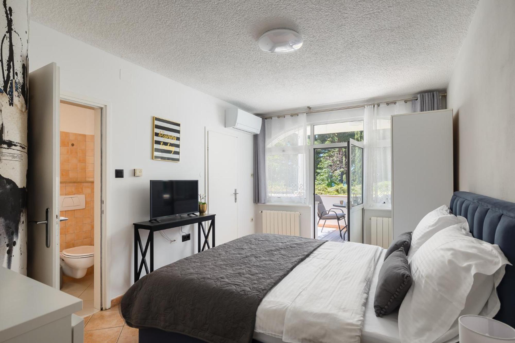 Maras Premium Apartments Poreč Buitenkant foto