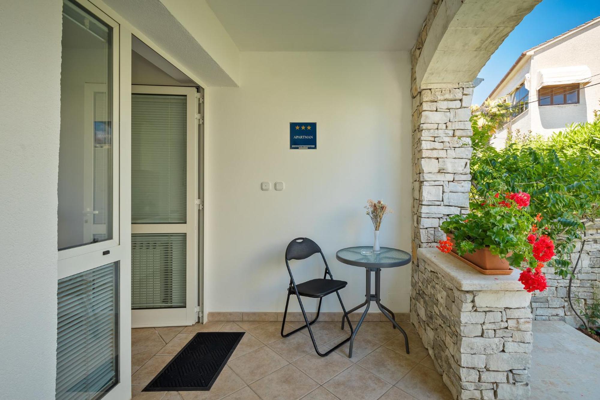 Maras Premium Apartments Poreč Buitenkant foto