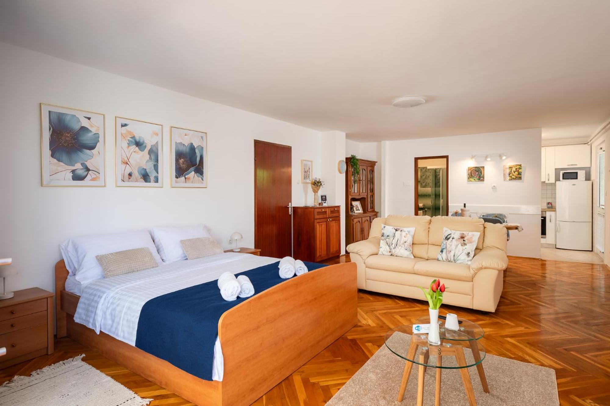 Maras Premium Apartments Poreč Buitenkant foto