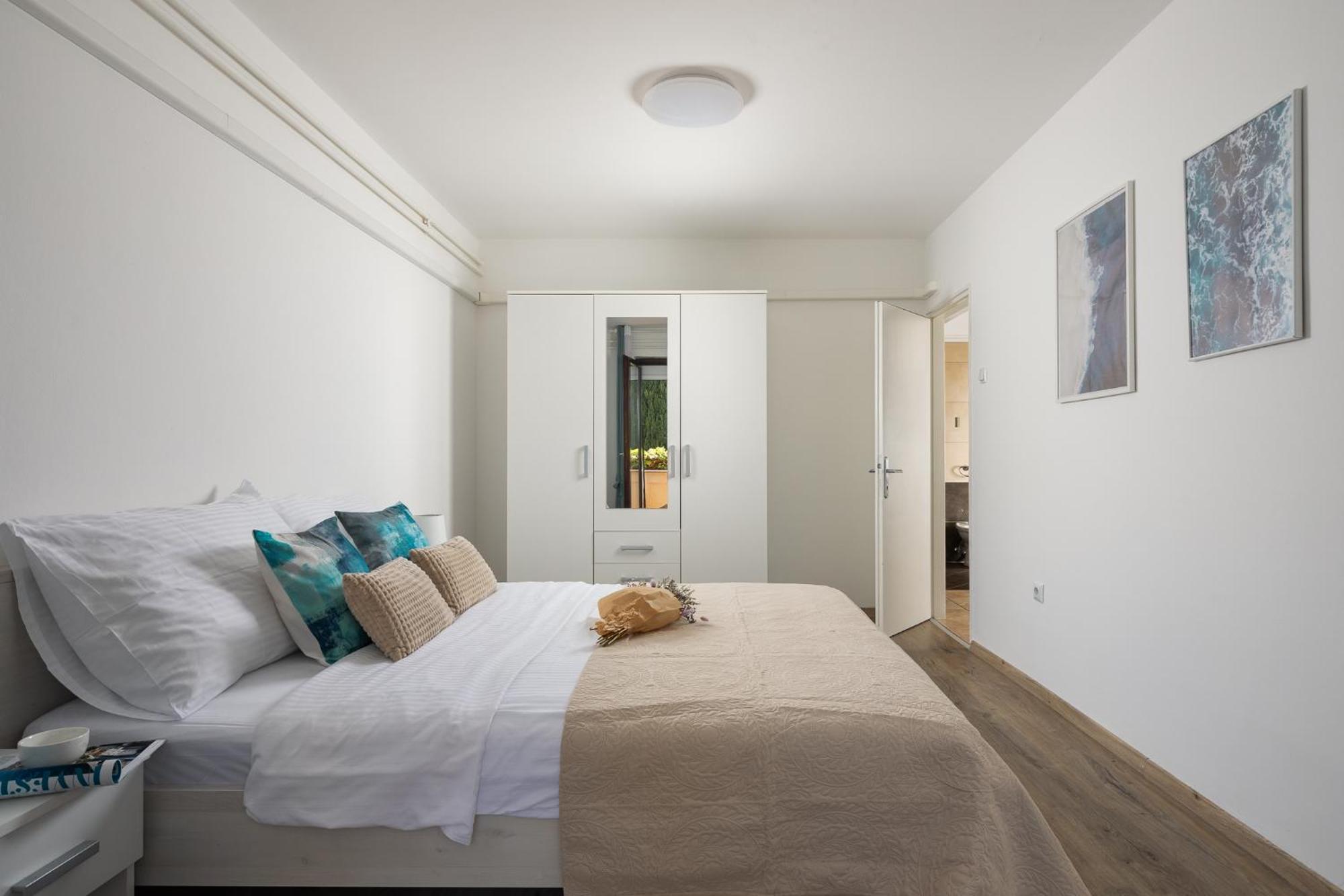 Maras Premium Apartments Poreč Buitenkant foto