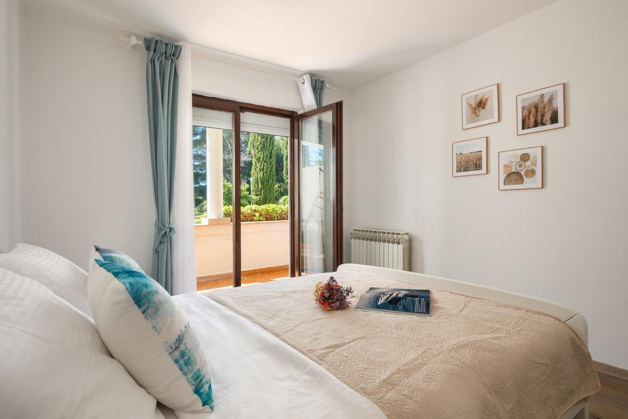 Maras Premium Apartments Poreč Buitenkant foto