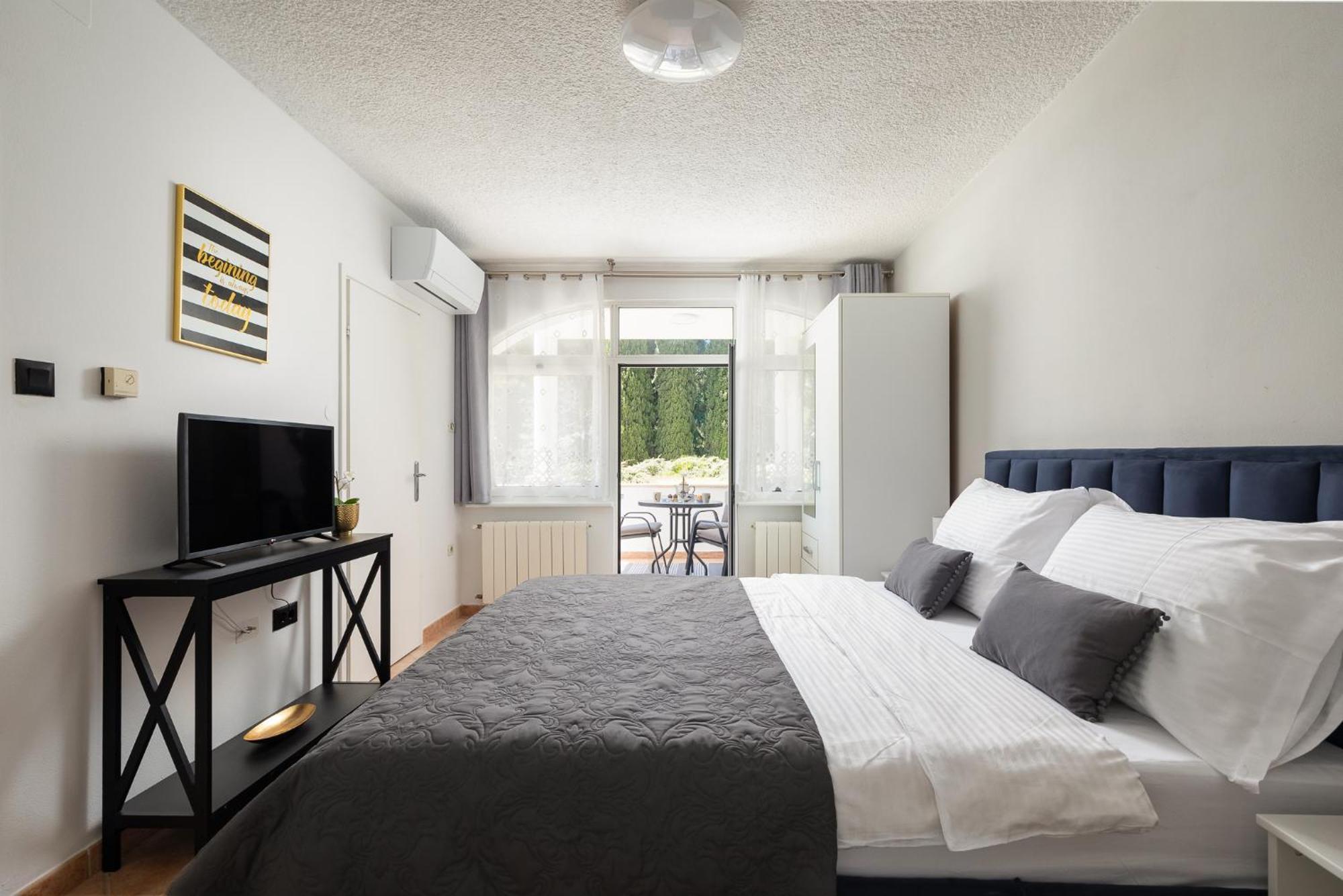 Maras Premium Apartments Poreč Buitenkant foto